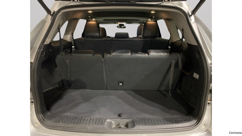 2017 Toyota Highlander XLE - Photo 5 - Mesa, AZ 85201