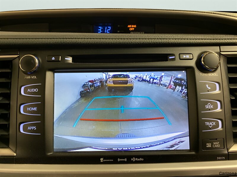 2017 Toyota Highlander XLE - Photo 19 - Mesa, AZ 85201