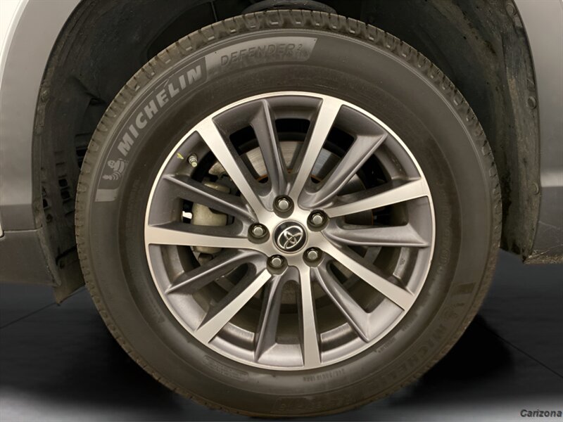 2017 Toyota Highlander XLE - Photo 21 - Mesa, AZ 85201