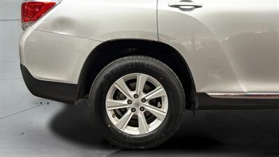 2013 Toyota Highlander   - Photo 35 - Mesa, AZ 85201