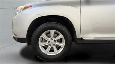 2013 Toyota Highlander   - Photo 36 - Mesa, AZ 85201