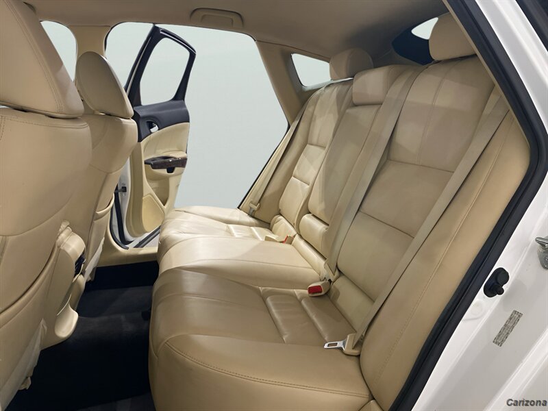 2010 Honda Accord Crosstour EX-L - Photo 10 - Mesa, AZ 85201
