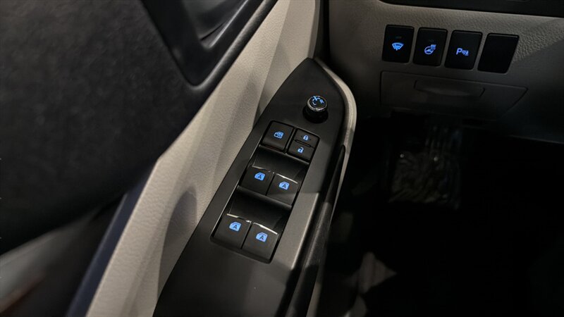 2016 Toyota Highlander Limited - Photo 19 - Mesa, AZ 85201