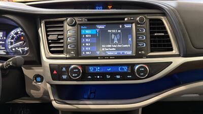 2016 Toyota Highlander Limited - Photo 15 - Mesa, AZ 85201