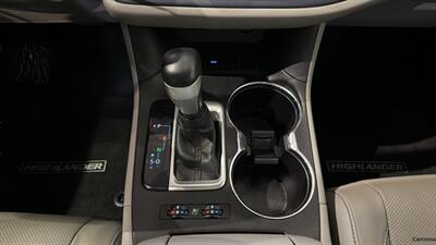 2016 Toyota Highlander Limited - Photo 23 - Mesa, AZ 85201