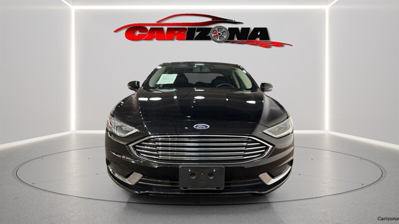 2018 Ford Fusion SE - Photo 2 - Mesa, AZ 85201