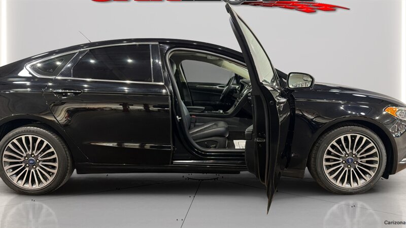 2018 Ford Fusion SE - Photo 17 - Mesa, AZ 85201