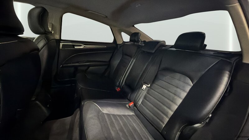 2018 Ford Fusion SE - Photo 33 - Mesa, AZ 85201