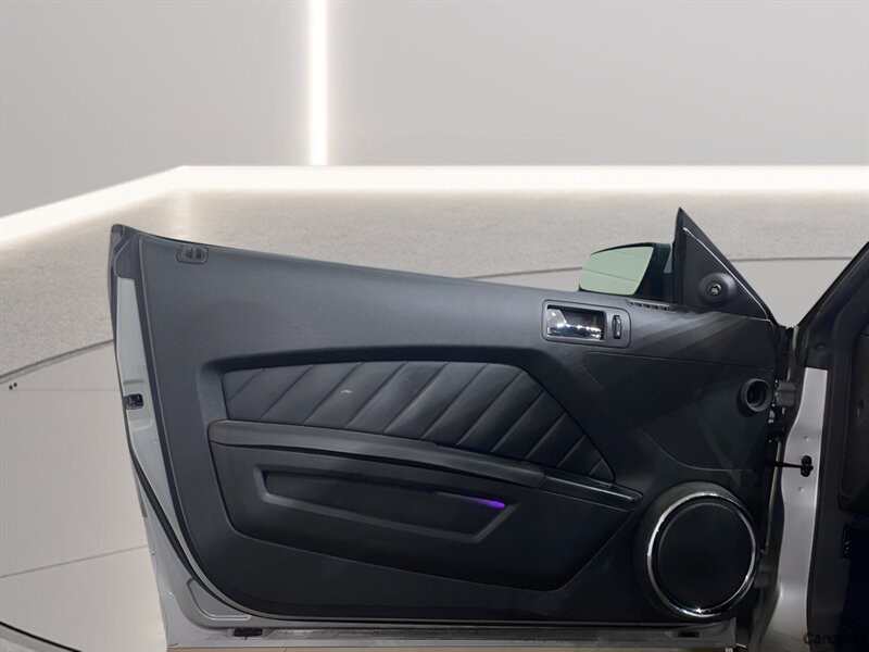 2010 Ford Mustang V6 - Photo 9 - Mesa, AZ 85201