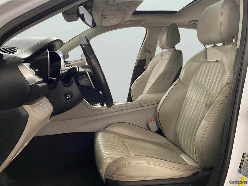 2019 Genesis G70 2.0T Advanced - Photo 10 - Mesa, AZ 85201