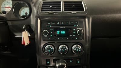 2011 Dodge Challenger SE   - Photo 15 - Mesa, AZ 85201
