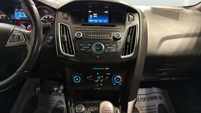 2016 Ford Focus ST - Photo 15 - Mesa, AZ 85201