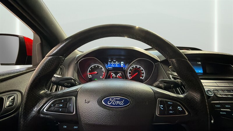 2016 Ford Focus ST - Photo 30 - Mesa, AZ 85201