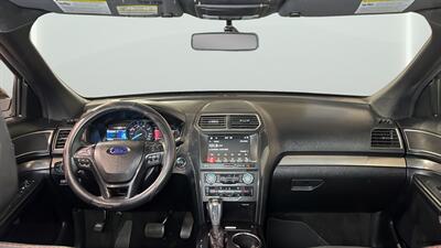 2018 Ford Explorer XLT - Photo 14 - Mesa, AZ 85201