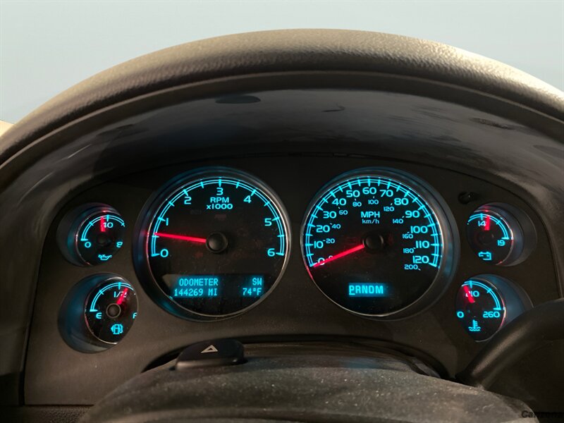 2010 Chevrolet Tahoe LS - Photo 16 - Mesa, AZ 85201