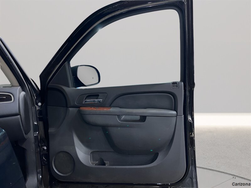 2010 Chevrolet Tahoe LS - Photo 12 - Mesa, AZ 85201