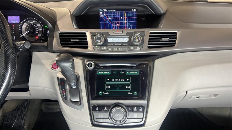 2015 Honda Odyssey Touring - Photo 15 - Mesa, AZ 85201
