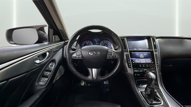 2017 INFINITI Q50 Red Sport 400 - Photo 16 - Mesa, AZ 85201