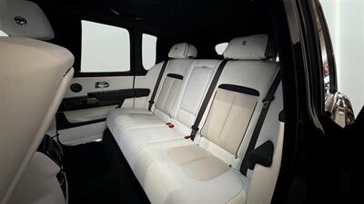 2022 Rolls-Royce Black Badge Cullinan   - Photo 33 - Mesa, AZ 85201