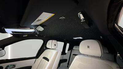 2022 Rolls-Royce Black Badge Cullinan   - Photo 32 - Mesa, AZ 85201