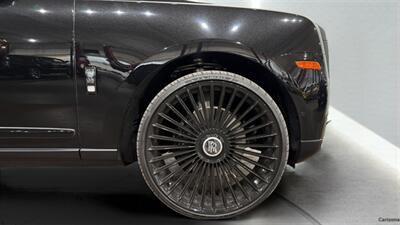 2022 Rolls-Royce Black Badge Cullinan   - Photo 34 - Mesa, AZ 85201