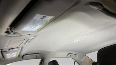 2017 Toyota Camry LE   - Photo 32 - Mesa, AZ 85201