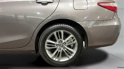 2017 Toyota Camry LE   - Photo 37 - Mesa, AZ 85201