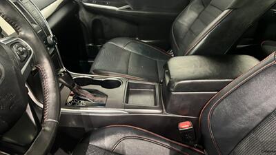 2017 Toyota Camry LE   - Photo 26 - Mesa, AZ 85201