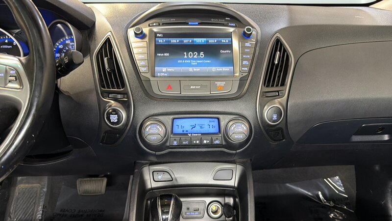 2014 Hyundai TUCSON Limited - Photo 15 - Mesa, AZ 85201