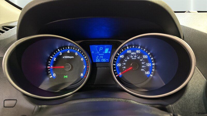 2014 Hyundai TUCSON Limited - Photo 29 - Mesa, AZ 85201