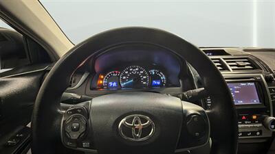 2014 Toyota Camry LE   - Photo 27 - Mesa, AZ 85201