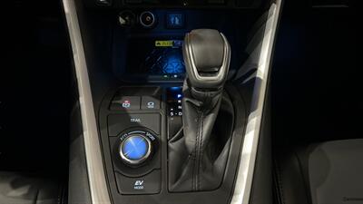 2023 Toyota RAV4 Hybrid XSE   - Photo 23 - Mesa, AZ 85201