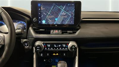 2023 Toyota RAV4 Hybrid XSE   - Photo 15 - Mesa, AZ 85201
