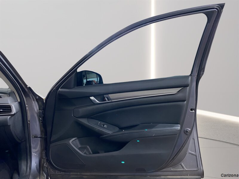 2018 Honda Accord LX - Photo 13 - Mesa, AZ 85201