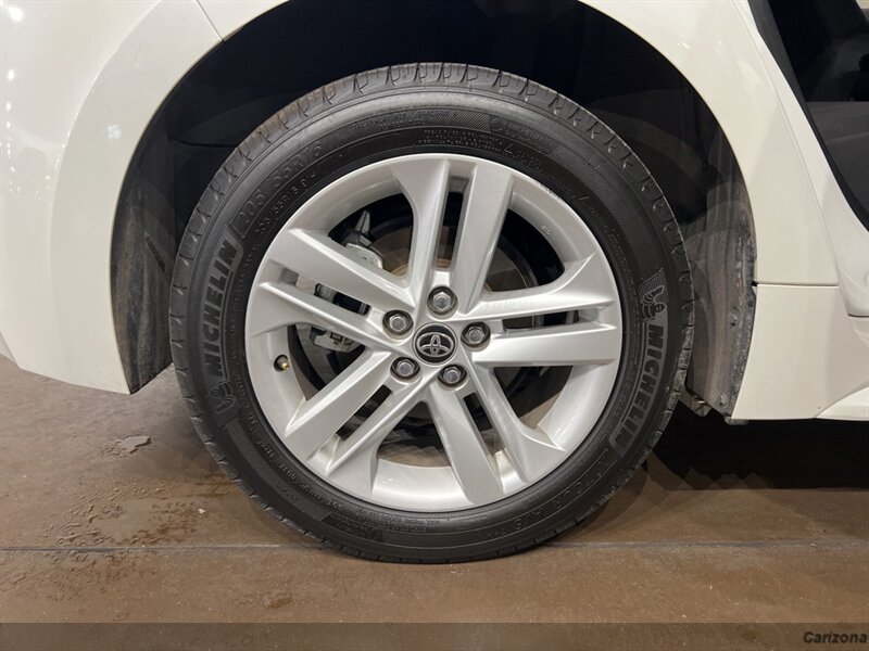 2019 Toyota Corolla Hatchback XSE photo
