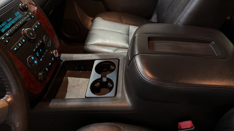 2012 Chevrolet Tahoe LT - Photo 26 - Mesa, AZ 85201