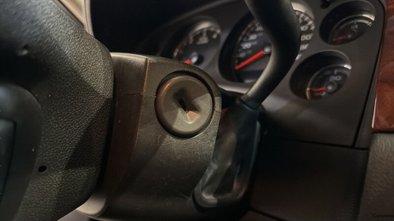 2012 Chevrolet Tahoe LT - Photo 24 - Mesa, AZ 85201