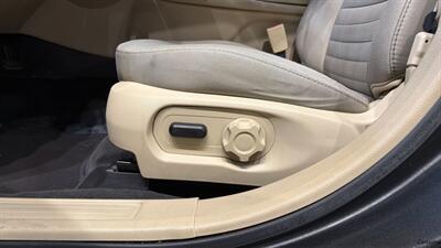 2017 Ford Taurus SE - Photo 20 - Mesa, AZ 85201