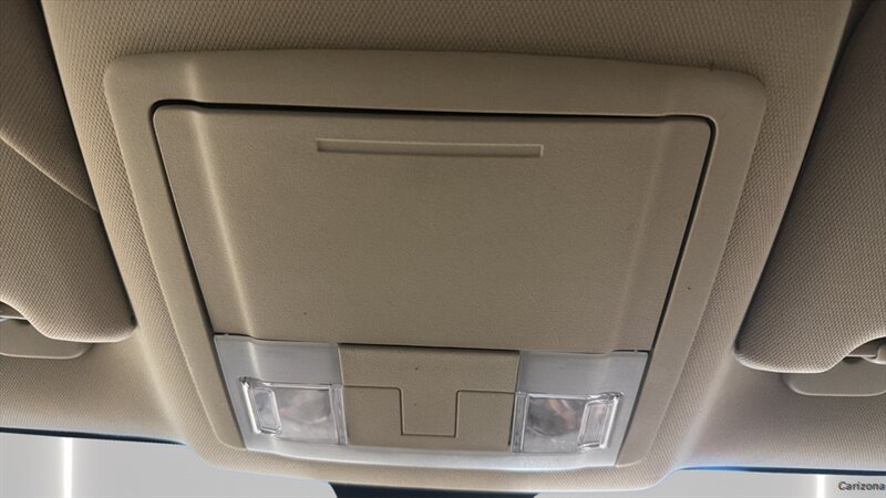 2017 Ford Taurus SE - Photo 18 - Mesa, AZ 85201