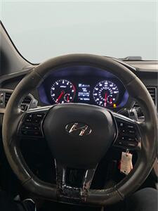 2017 Hyundai SONATA Sport 2.0T - Photo 15 - Mesa, AZ 85201