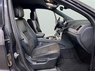 2020 Jeep Grand Cherokee Laredo   - Photo 11 - Mesa, AZ 85201