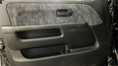 2003 Honda CR-V LX - Photo 21 - Mesa, AZ 85201