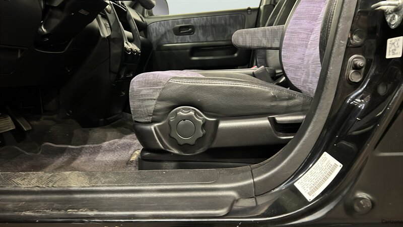 2003 Honda CR-V LX - Photo 20 - Mesa, AZ 85201