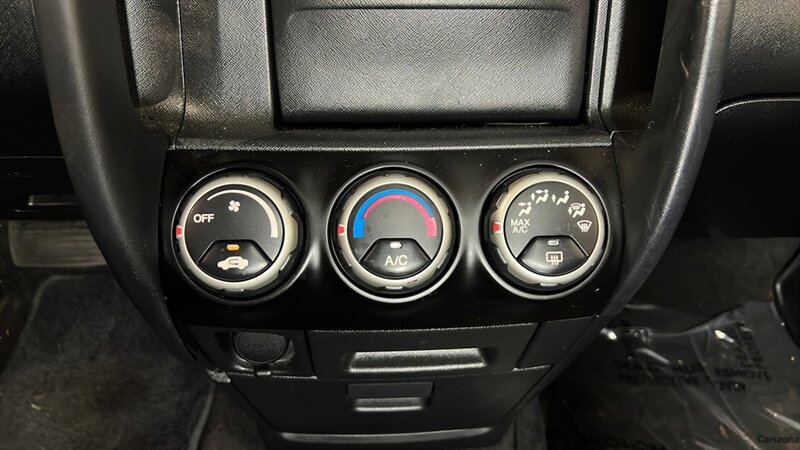 2003 Honda CR-V LX - Photo 28 - Mesa, AZ 85201