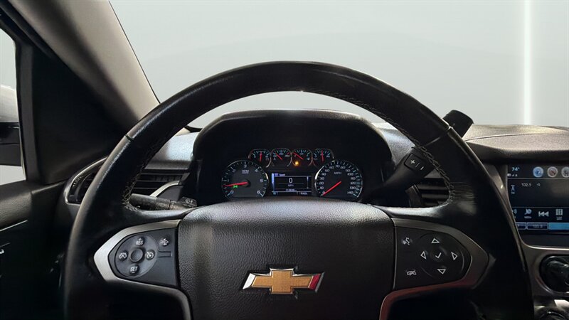 2020 Chevrolet Tahoe LT - Photo 30 - Mesa, AZ 85201