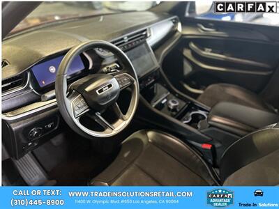 2023 Jeep Grand Cherokee Altitude 4x4 - Photo 17 - Los Angeles, CA 90064