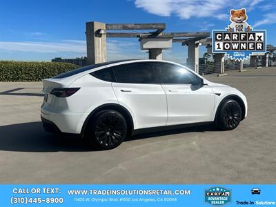 2022 Tesla Model Y Long Range AWD   - Photo 6 - Los Angeles, CA 90064