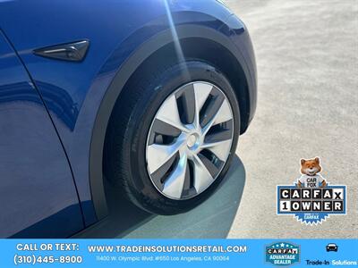 2023 Tesla Model Y Long Range AWD Dual Motor   - Photo 13 - Los Angeles, CA 90064