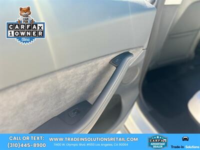 2024 Tesla Model Y Long Range   - Photo 32 - Los Angeles, CA 90064