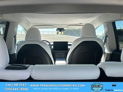 2024 Tesla Model Y Long Range   - Photo 39 - Los Angeles, CA 90064